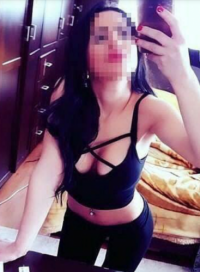 Mutlu Son Masajın Büyüleyici Güzel Kadını
