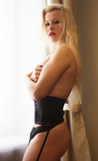 Ölçülerinin Cazibesiyle Çarşamba Escort Büyülüyor