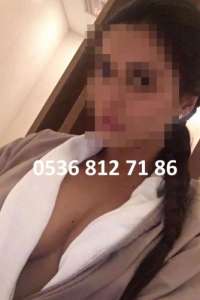 Çarşamba Escort Bayan: Tutkulu ve Cazibeli Aşkının Hikayesi
