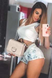 Çarşamba Escort ile Uzun ve Zevk Dolu Bir Gece