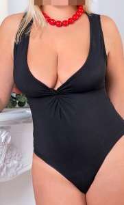 Gözlüklü ve Tutkulu: Çarşamba Escort Bayan Tanışmanız Gereken Bayan!