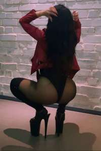 Sınırsız Escort'taki Zevk Denizine Adım At