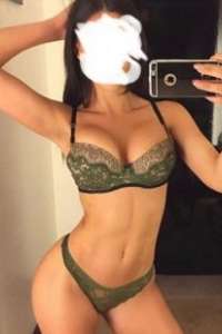 Sınırsız Keyfin Sultanı: Aylin ile Tanışın