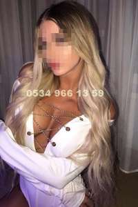 Sınırsız Zevklerin Sarışın Rüyası: Escort Partner